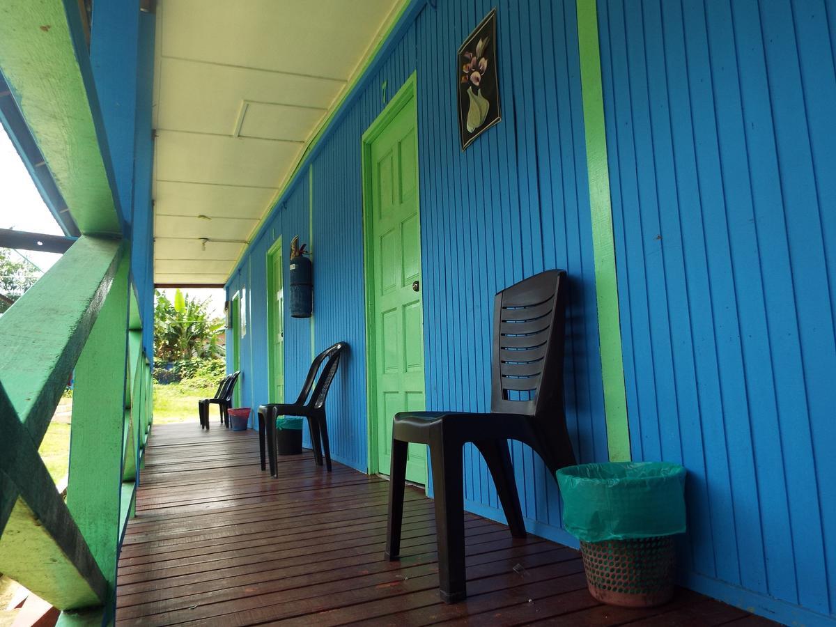 Mahseer Chalet Villa Kuala Tahan Exteriör bild