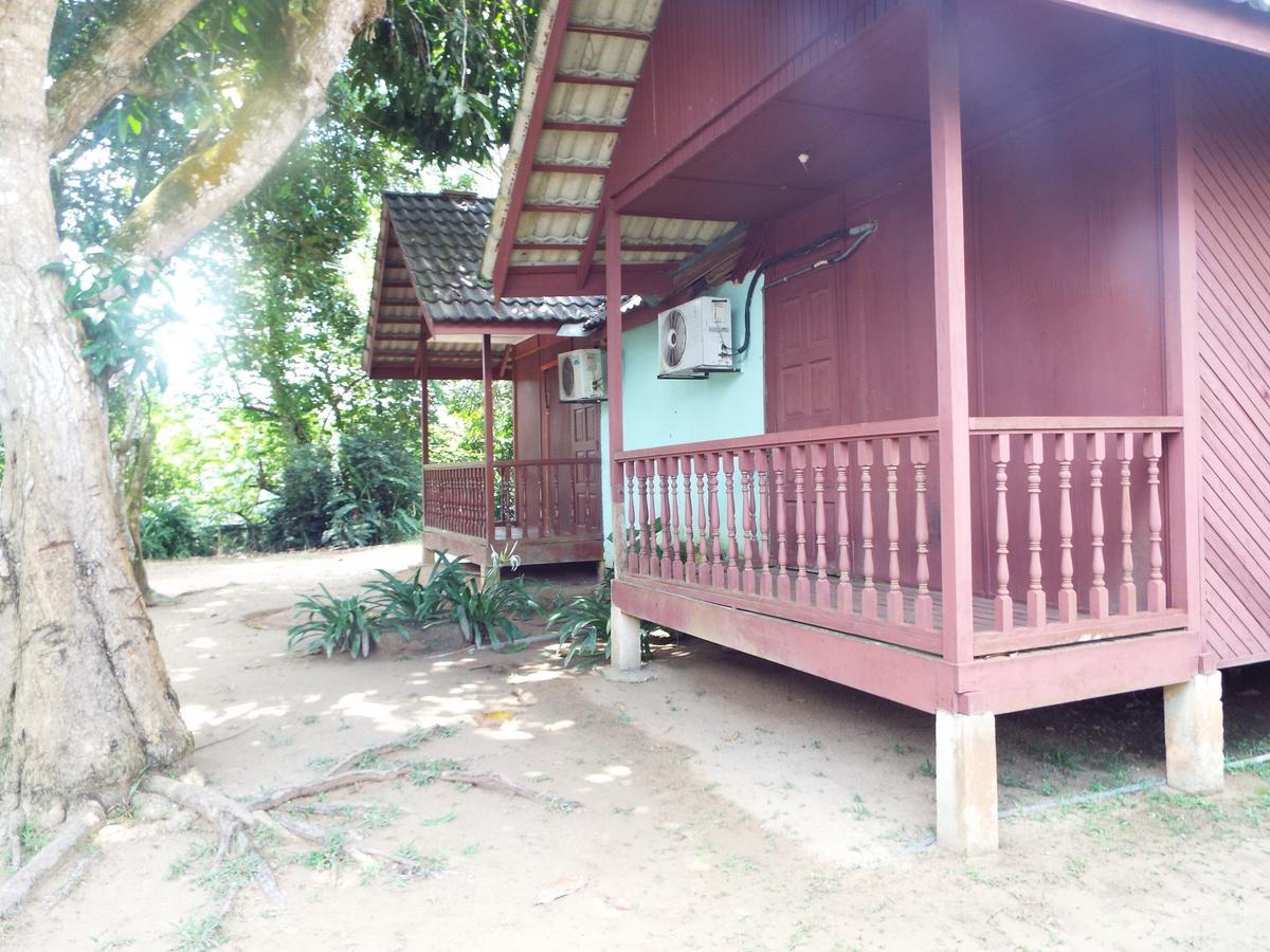 Mahseer Chalet Villa Kuala Tahan Exteriör bild